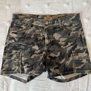 STS Blue Gray and Black Cargo Shorts